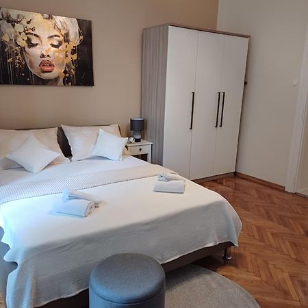 Apartment Zdenka - 100 M From The Beach Opatija Exterior photo