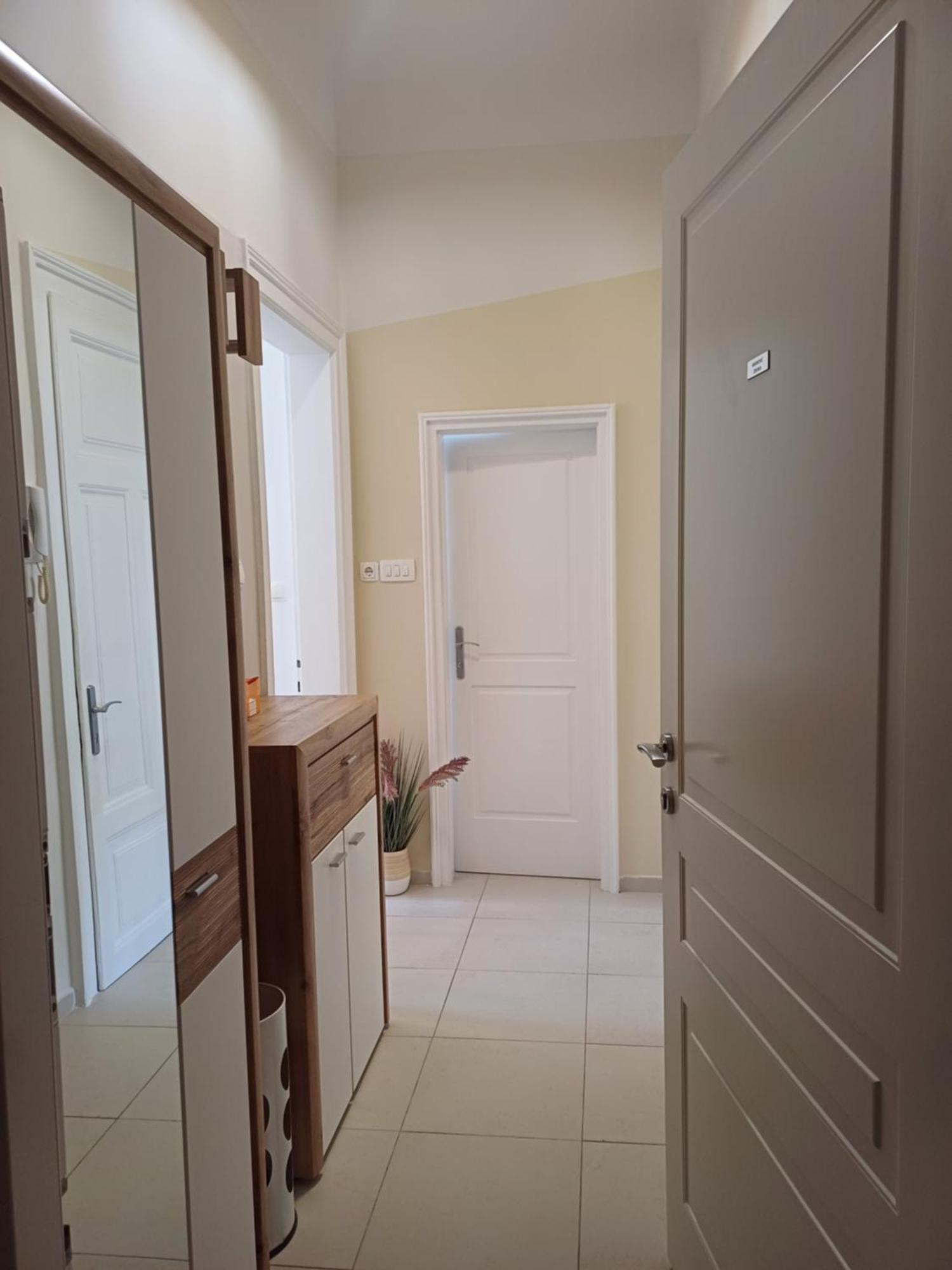 Apartment Zdenka - 100 M From The Beach Opatija Exterior photo