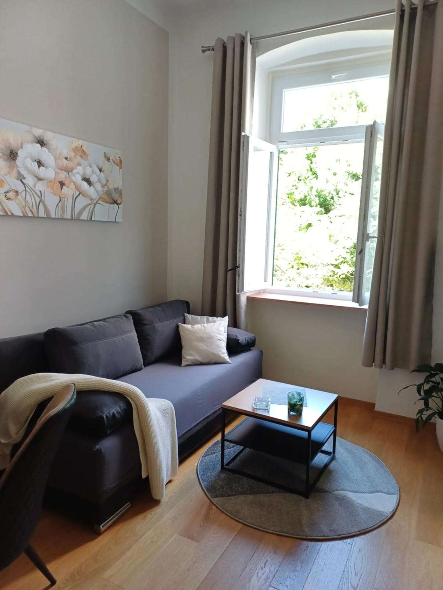 Apartment Zdenka - 100 M From The Beach Opatija Exterior photo